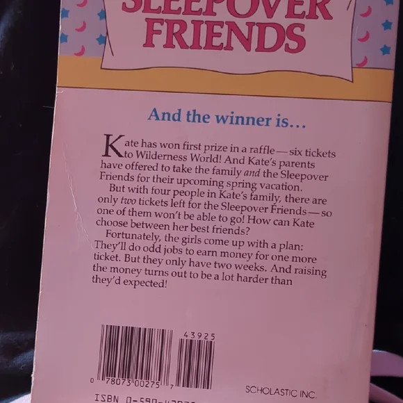 Sleepover Friends Book #34 - Picture 3 of 4
